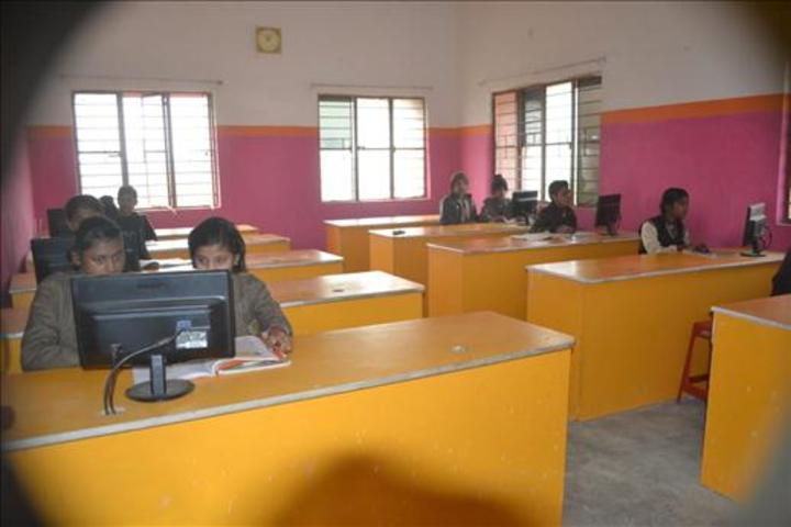 Acharya Sudarshan Vidyapeeth-Computer Lab