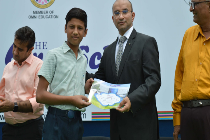 The Omni School-Prize Distribution
