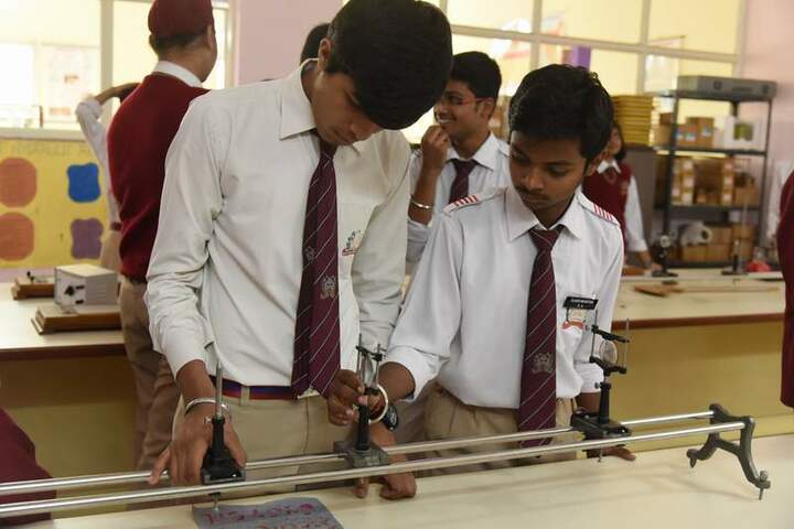 Gvn Global School-physics lab
