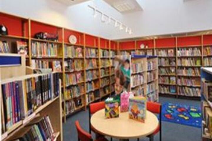 Gyan Vihar Public School-Library