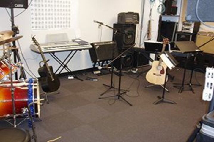 Gyan Vihar Vidyapeeth-Music Class