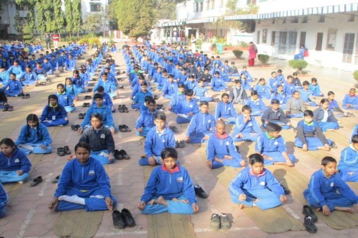 Happy Days School-Yoga