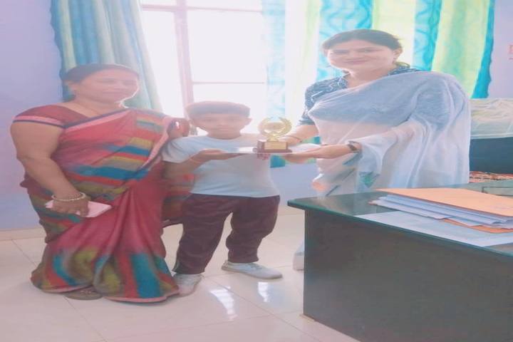 Iats Public School-Award Receiving