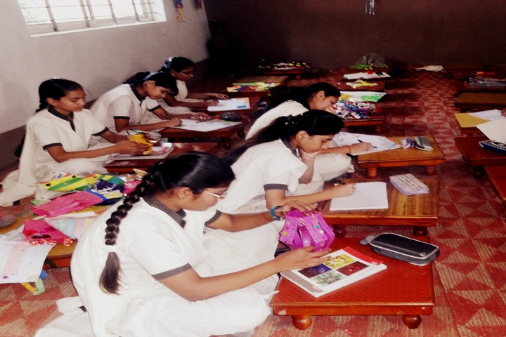 Ishaque Patel Public School-Art and Craft