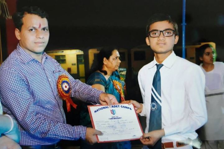 Jawahar Navodaya Vidyalaya-Award Receiving