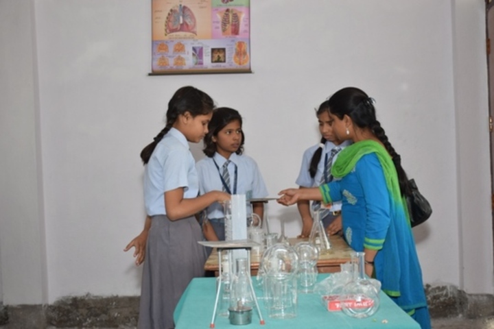 Anand Prep Public School - Chemistry Lab
