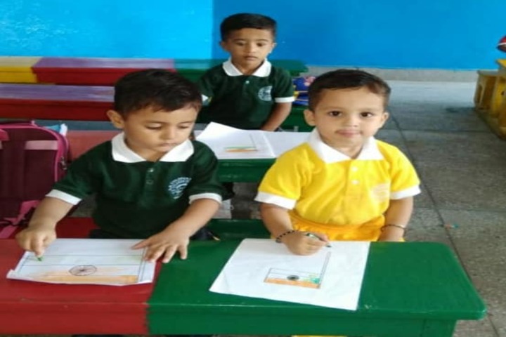 Kg Children School-Drawing Activity