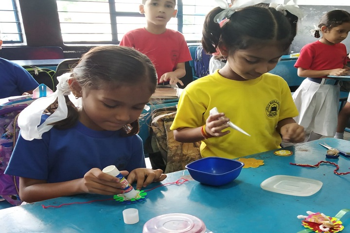 Little World School-Rakhi Making