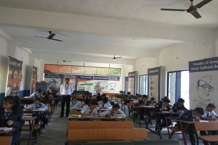 Maharaja Public School-Classroom with teacher