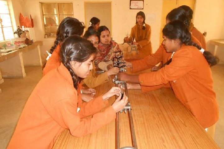 Maharishi Vidya Mandir-Laboratory