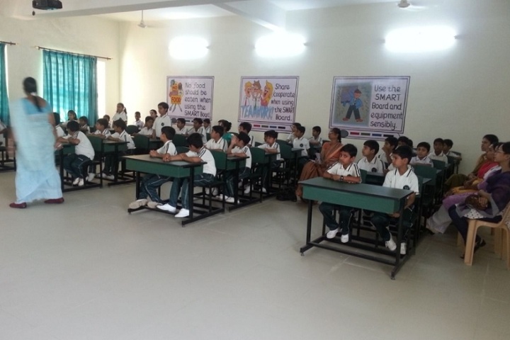 Metropolis International School-Classroom with teacher