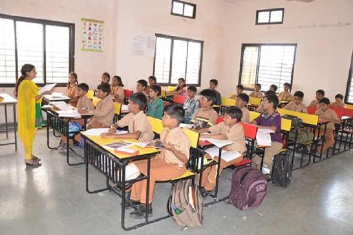 Navin Vaishnav Vidhyamandir-Classroom with teacher