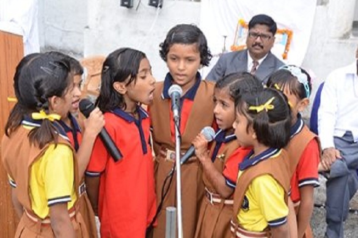 Navin Vaishnav Vidhyamandir-Events singing