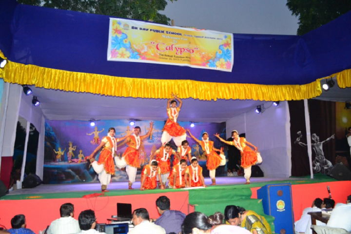 BRDAV Public School-Farewell Function