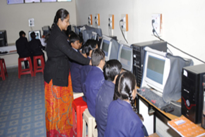 Oxford Junior College-Computer Lab