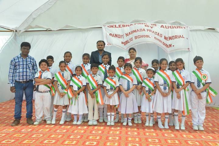 Pandit Narmada Prasad Memorial Public School-Independence Day