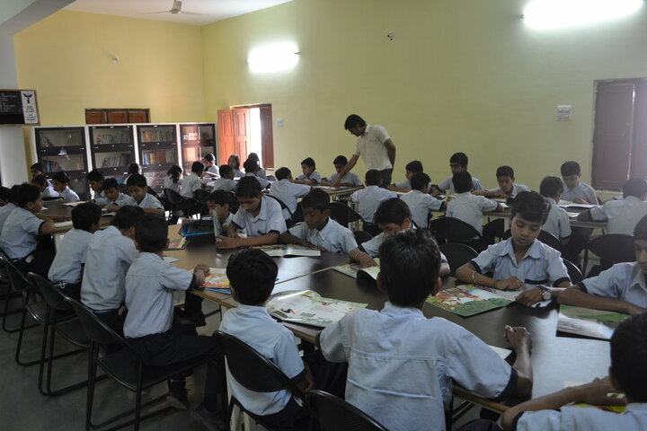 Paramount Academy-Library