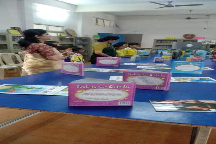 Pragati Vidya Peeth-Book Day Celebrations