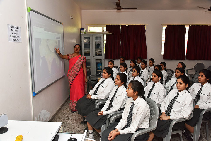 Pragya Girls School-Smart Classroom