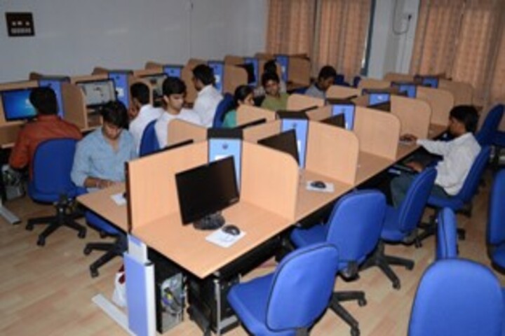 Prime Academy-Computer-Lab