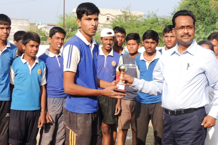 Rao Rukmani Devi Public School-Price Distribution