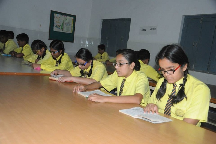 Sadguru Public Hr Sec School-Library