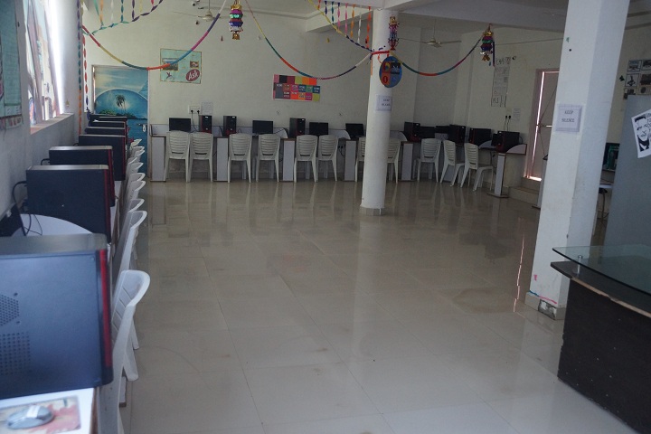 Sanskar Green Valley School-Computer Class