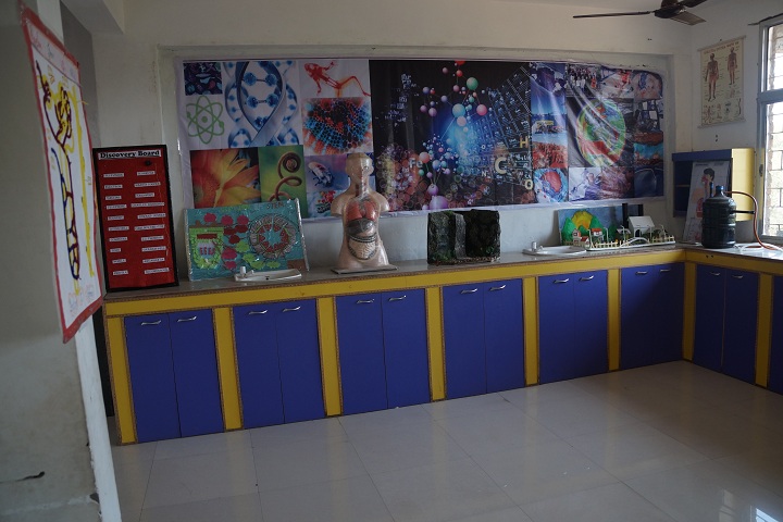 Sanskar Green Valley School-Lab