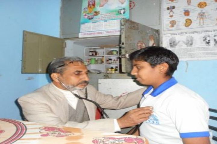 Sant Sri Asaramji Gurukul Higher Secondary School-Health Checkup