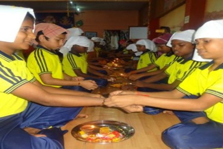 Sant Sri Asaramji Gurukul Higher Secondary School-Rakshabhandhan
