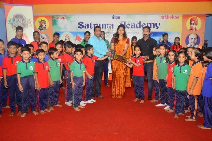 Satpura Academy-Teachers Day