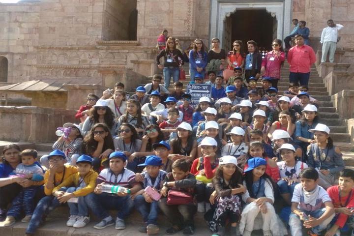 Scholars Den Higher Secondary School-Educational Tour
