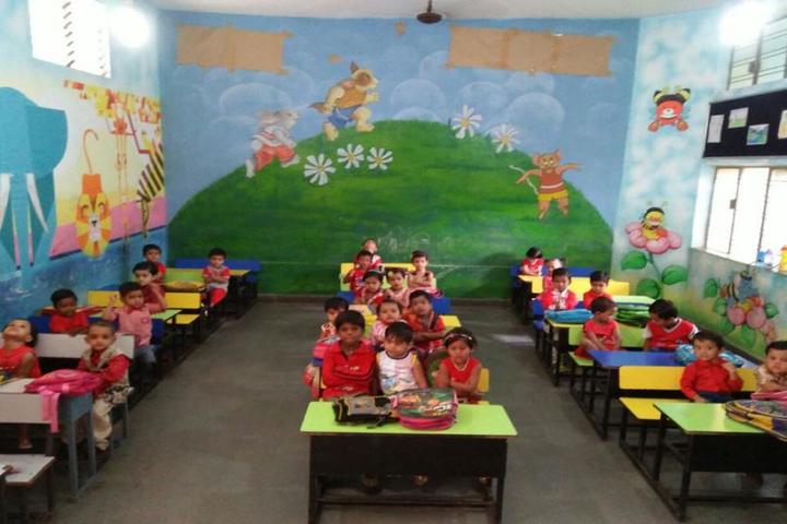 Scholars Den Higher Secondary School-Kids Classroom
