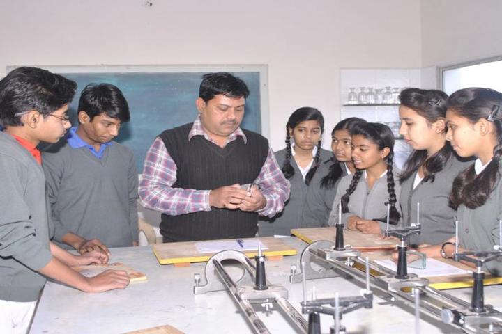 Scholars Den Higher Secondary School-Science Lab