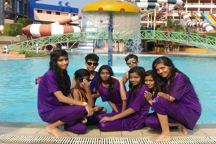 Scholars Den Higher Secondary School-Swimming Pool