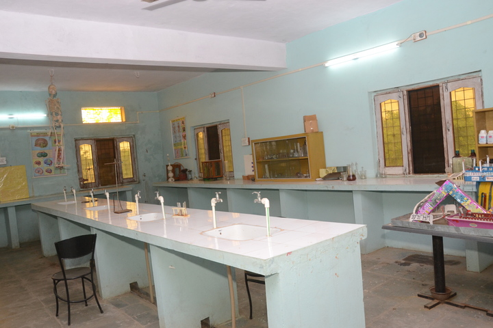 Shamgarh Public School-Science Lab