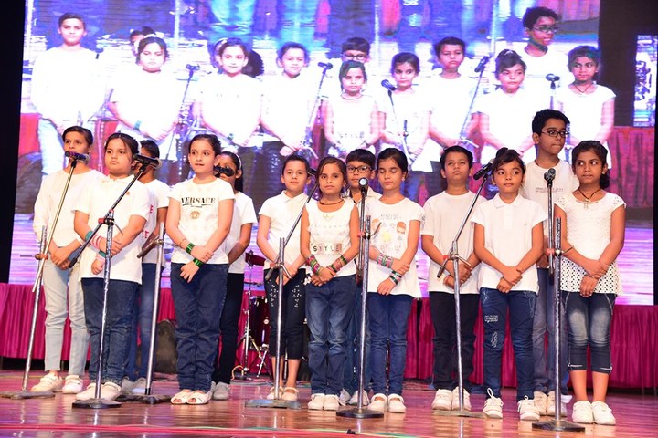 Shemford Futuristic School-Group Song