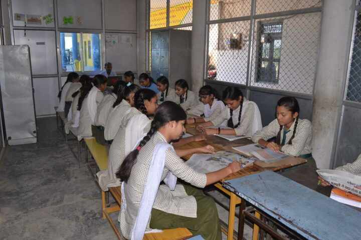 Shining Glorious Scholars Public School-Library