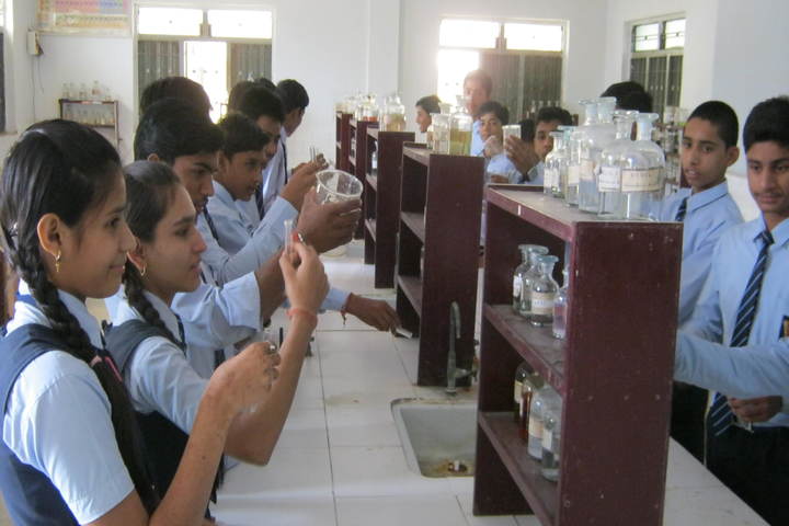 Shree Bhartiya Sanskriti Shiksha Sansthan-Chemistry Lab
