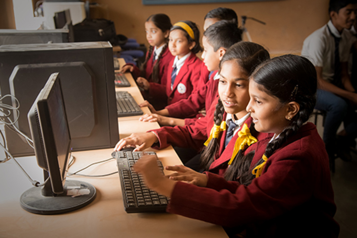 Shree Nahar Convent Senior Secondary School-Computer Lab