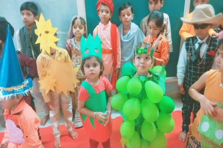 Shree Swami Ramanand Vidya Sankul Guna-Fancy Dress