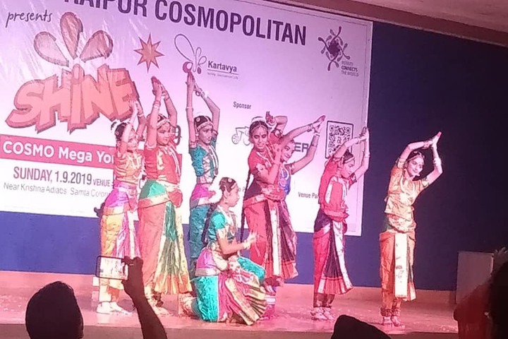 Shri Rawatpura Sarkar International School-Dance