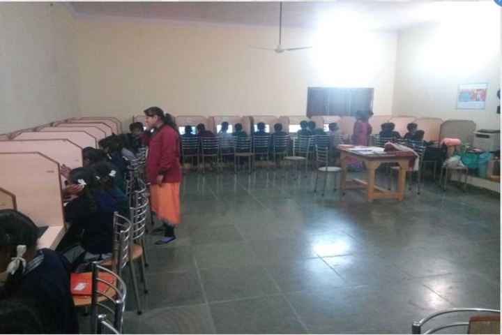 Shri Sai Public School-Computer Lab
