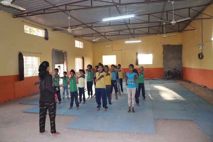 Shri Vinayakam School-Karate