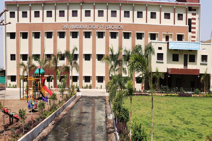 Shri Vinayakam School-School Building