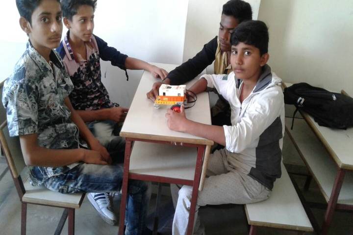 Sit Public School-Robotics
