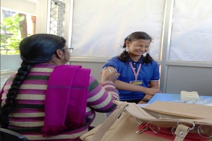 Sri Sathya Sai Vidya Vihar-Medical Checkup
