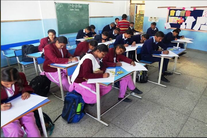 Sri Sathya Sai Vidya Vihar-Painting Compitition