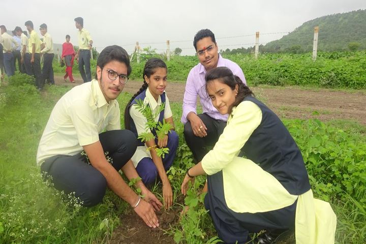 Sri Sri Ravishankar Vidya Mandir-Plant A Tree