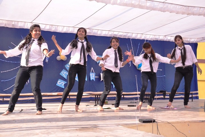 St Teresas School-Dance